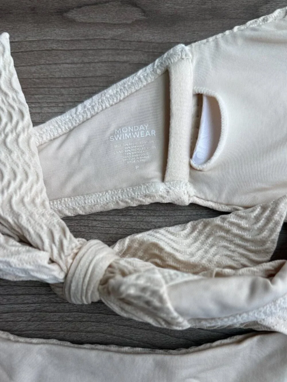 Monday Swimwear Copacabana Bikini Top in Size P / XS Vanilla Chevron Color